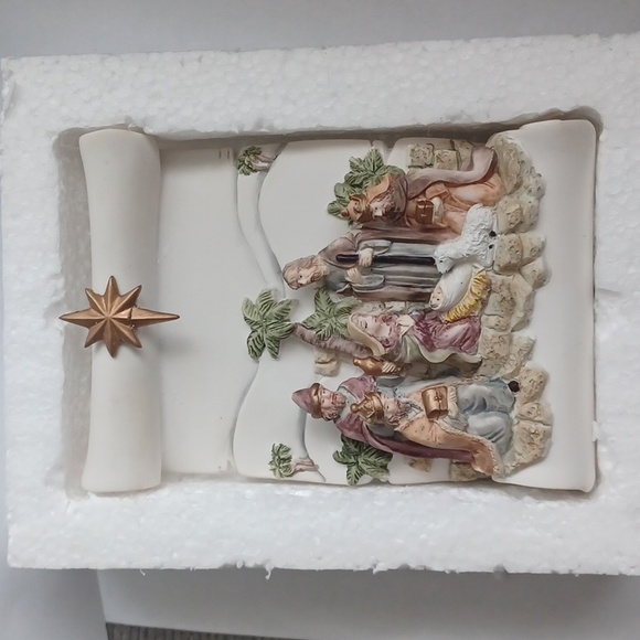 LED Lighted Nativity Scene Scroll Figurine Decor Holy Family Baby Jesus Emmanuel - Picture 5 of 7